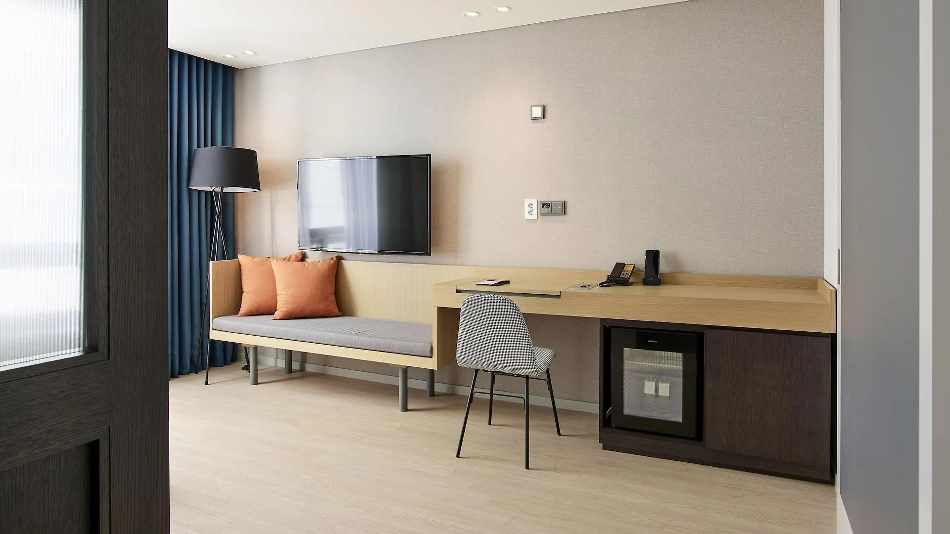Hotel Newv Seoul 3*,