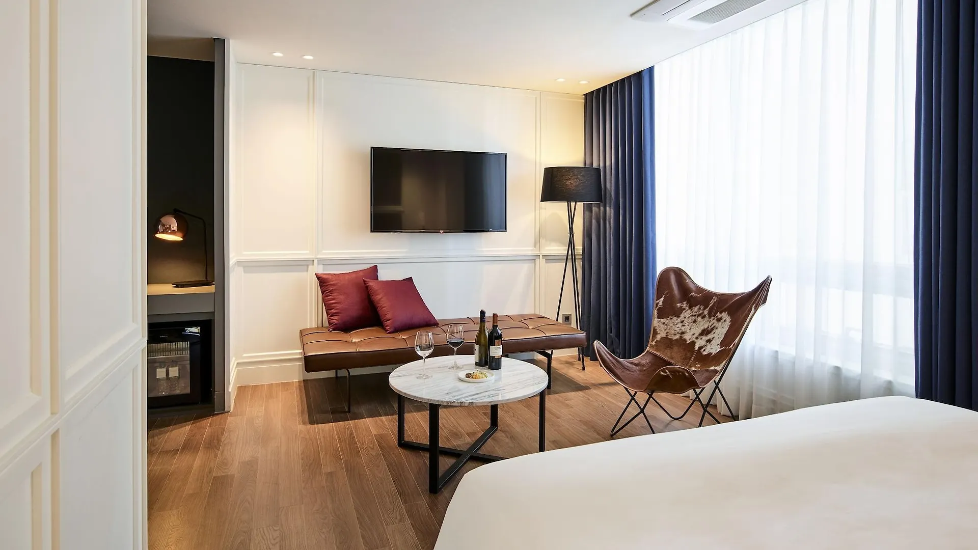 Hotel NewV Seoul 3*,